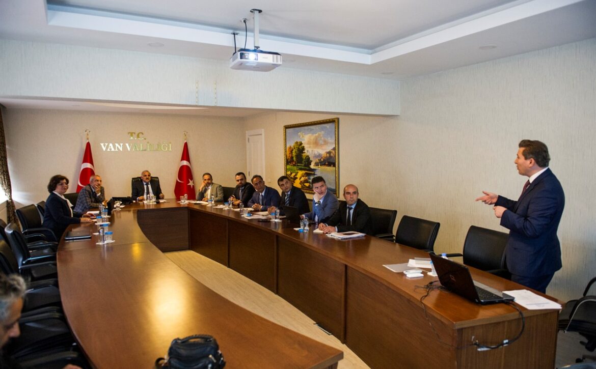 sehir-odulleri-kandil-van-valiligi-huseyin-alper-akin
